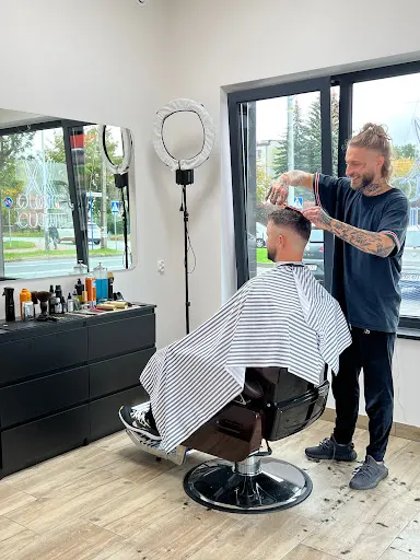 Quccut Barber & Fryzjer & Mentor Biznesowy Krosno